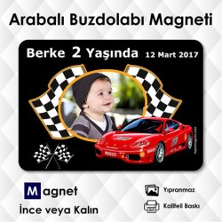 Kırmızı Araba Temalı Foto Magnet