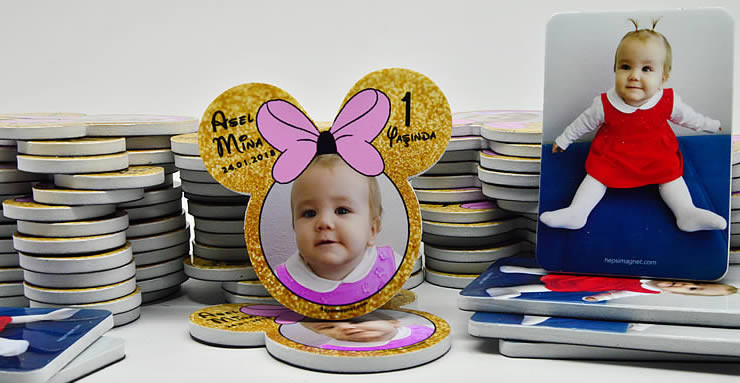 Asel Mina 1 Yaşında Pembe Fiyonklu Magneti