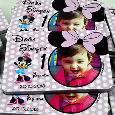 Doğa 1 Yaşında Pembe Fiyonklu Magneti