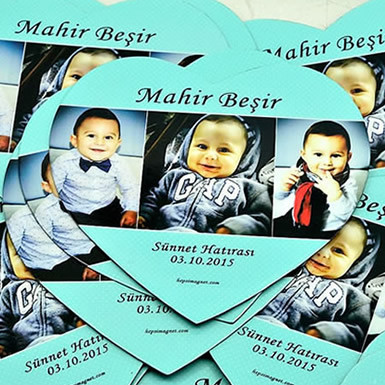 Mahir Bebeğin Kalp Şekilli Buzdolabı Magneti